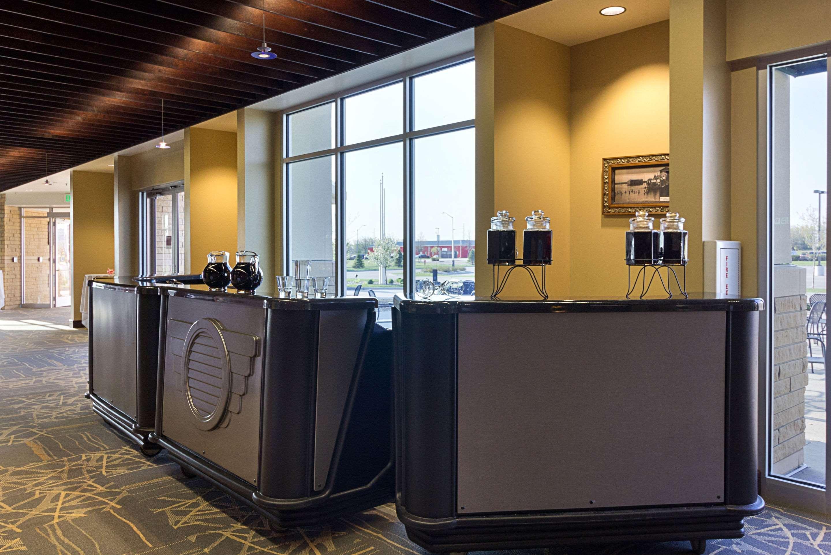 Comfort Suites & Conference Center Worthington Exteriér fotografie