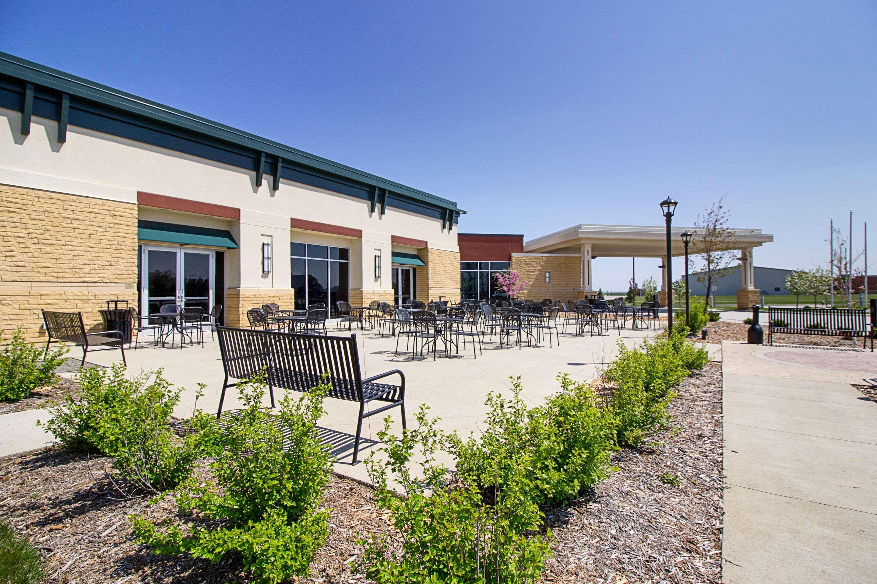 Comfort Suites & Conference Center Worthington Exteriér fotografie