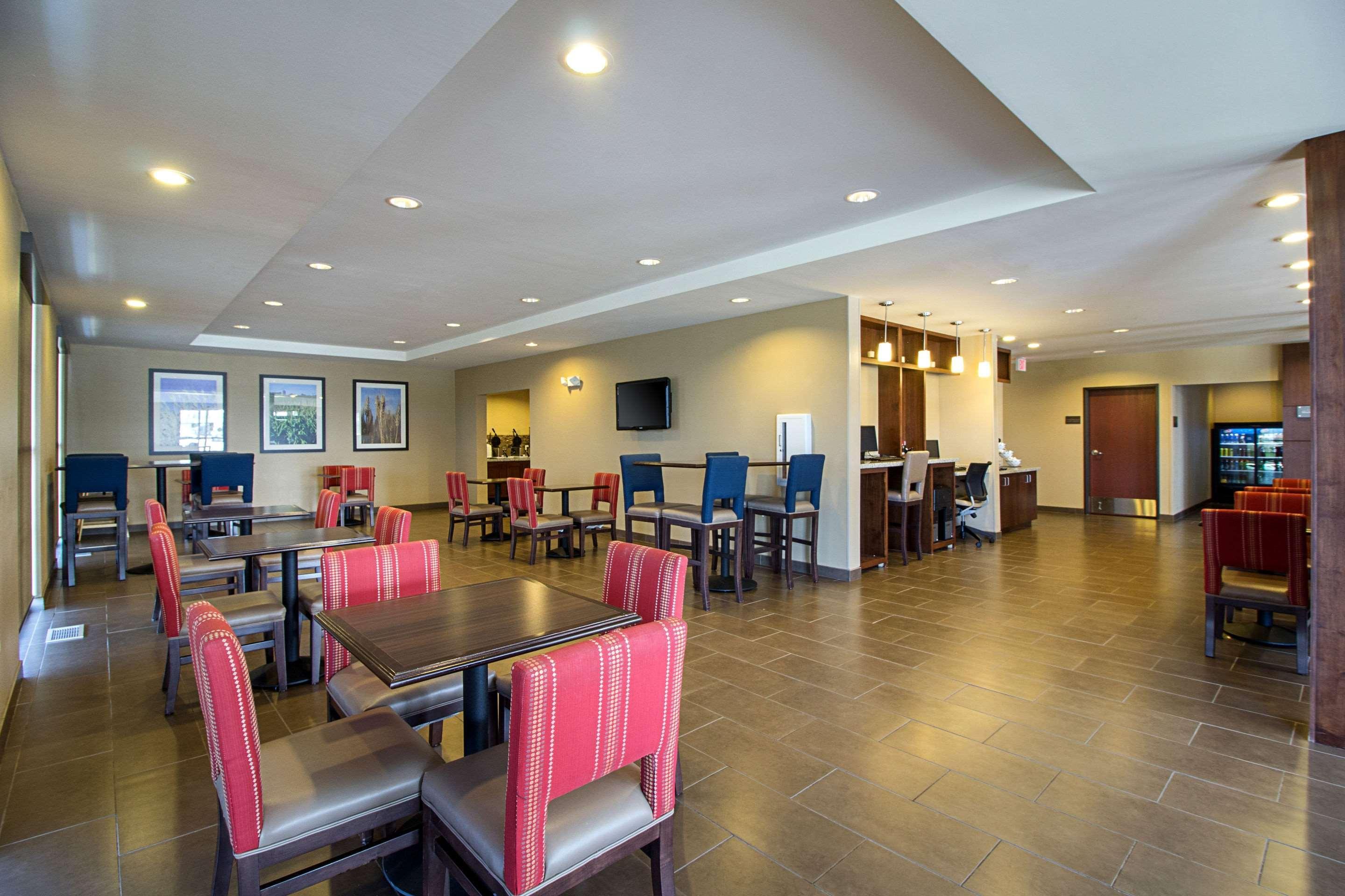 Comfort Suites & Conference Center Worthington Exteriér fotografie