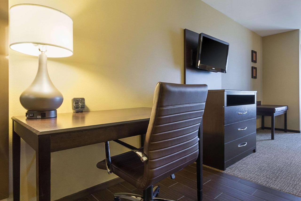 Comfort Suites & Conference Center Worthington Exteriér fotografie